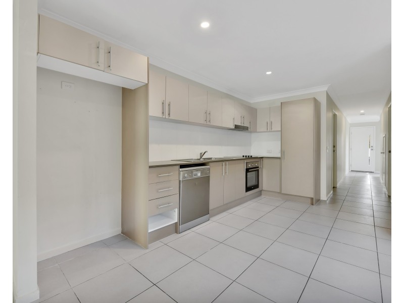 7 Essington Mews, Leichhardt QLD 4305