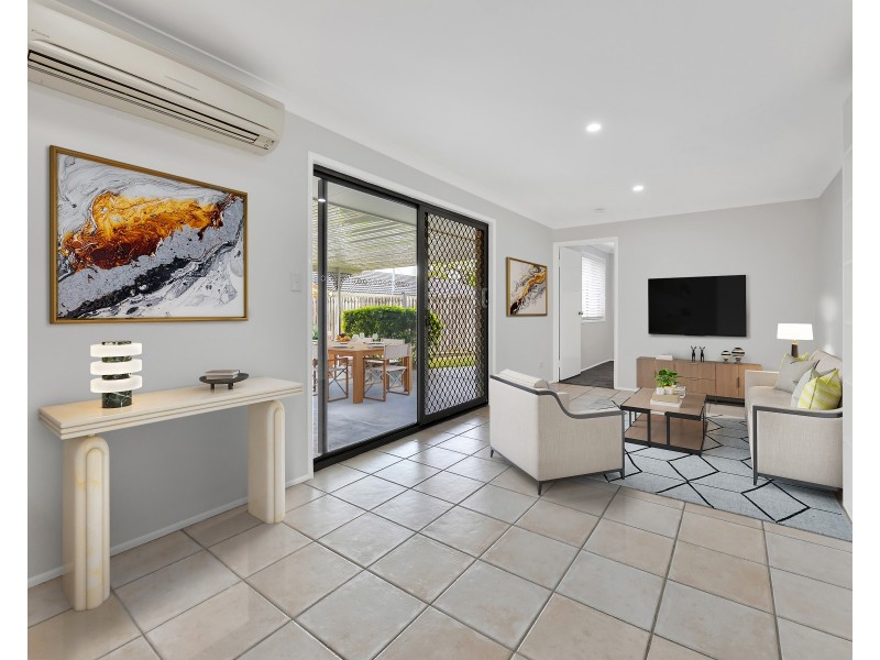 8 Athos Street, Riverhills QLD 4074