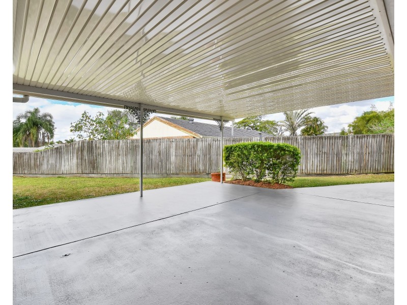 8 Athos Street, Riverhills QLD 4074