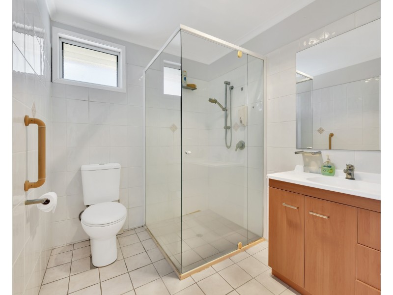 3 Transom Close, Jamboree Heights QLD 4074