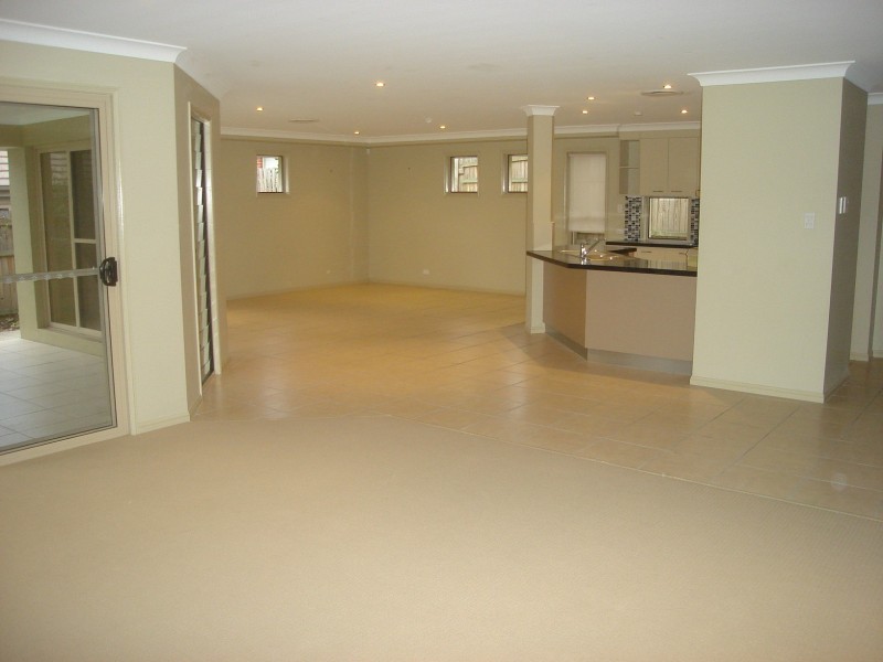 Sinnamon Park QLD 4073