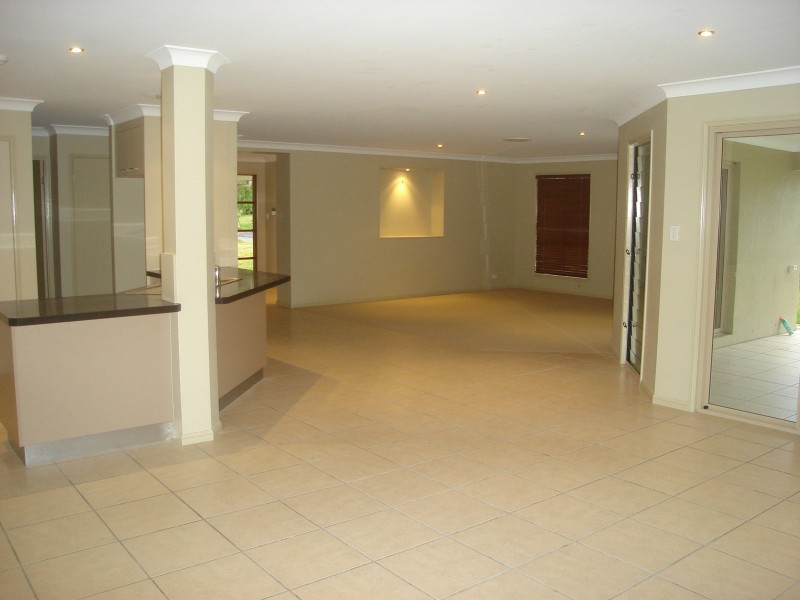 Sinnamon Park QLD 4073