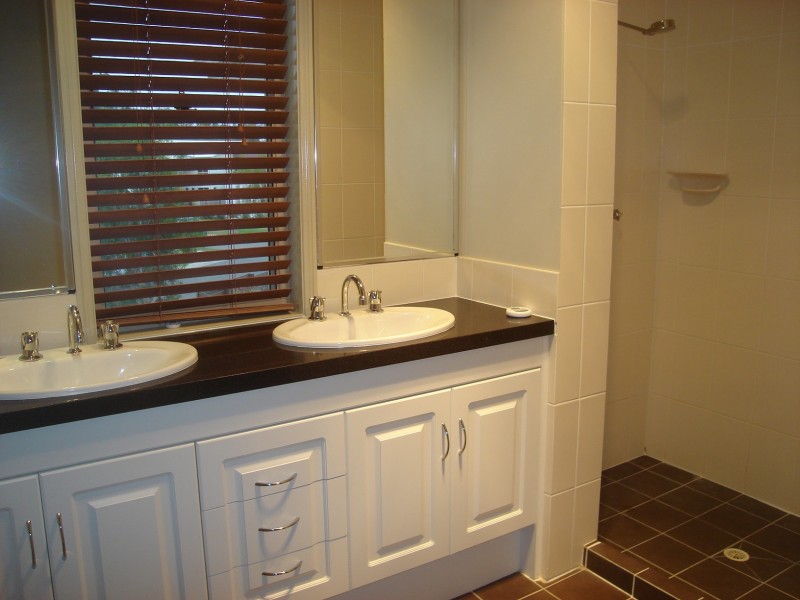 Sinnamon Park QLD 4073