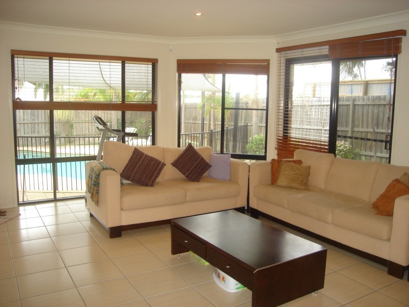 Sinnamon Park QLD 4073