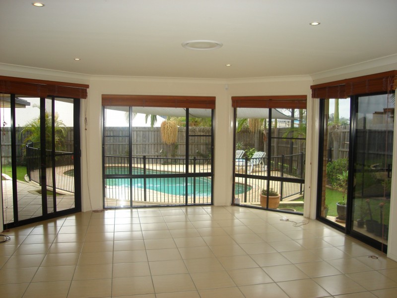 Sinnamon Park QLD 4073