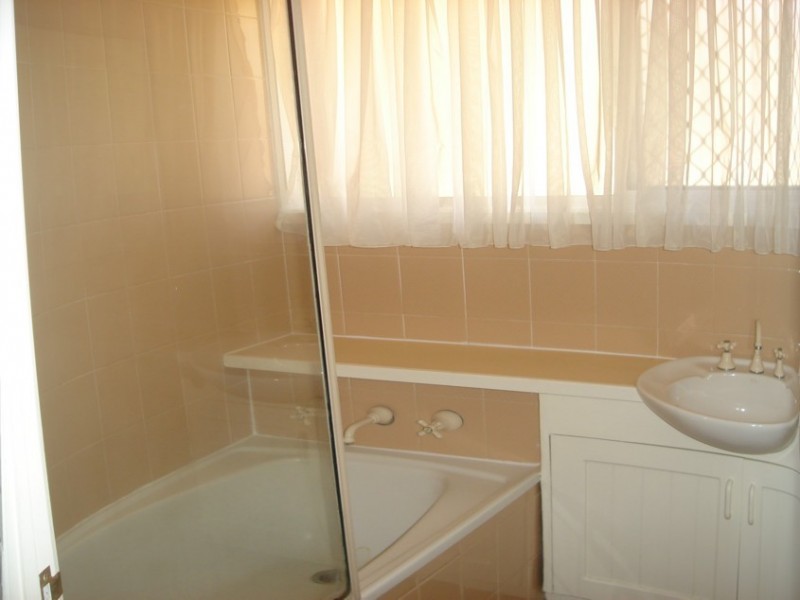Jindalee QLD 4074