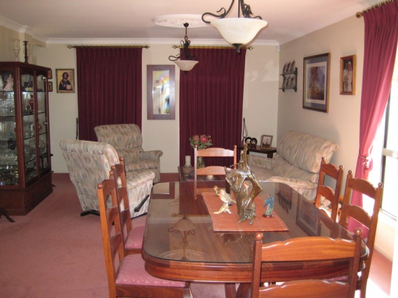Sinnamon Park QLD 4073