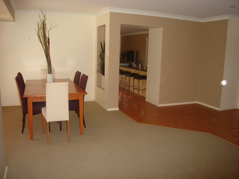 Sinnamon Park QLD 4073