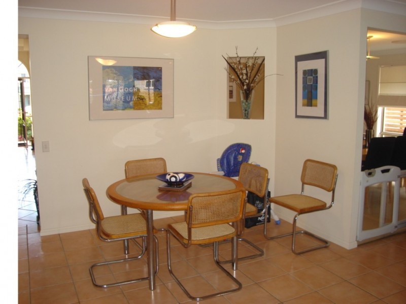 Sinnamon Park QLD 4073