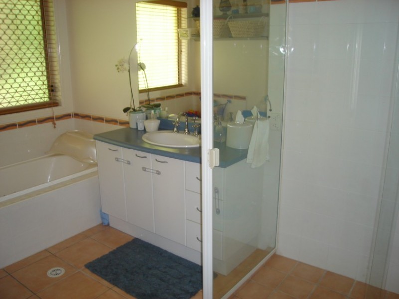 Sinnamon Park QLD 4073