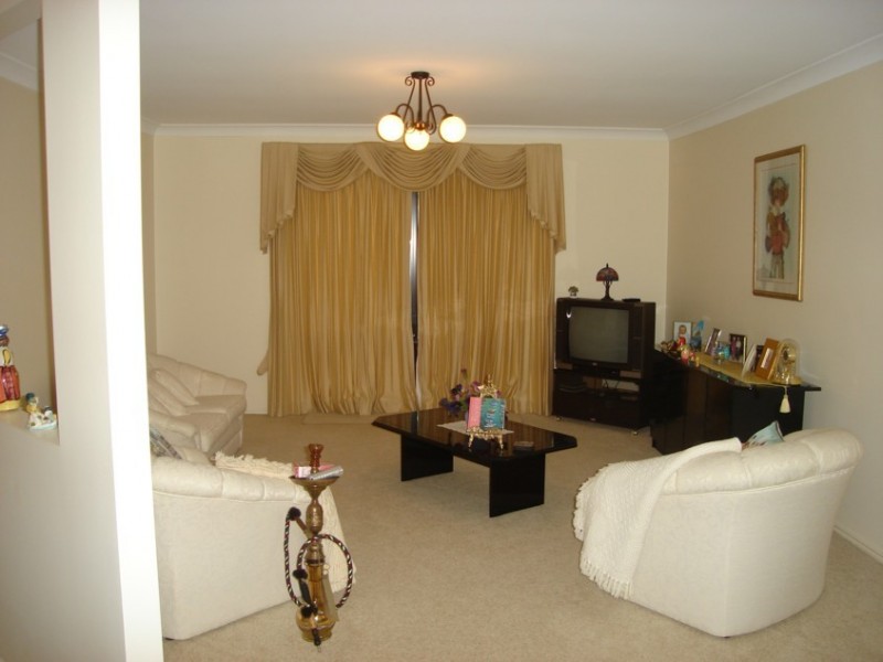 2 Jacaranda Close, Sinnamon Park QLD 4073