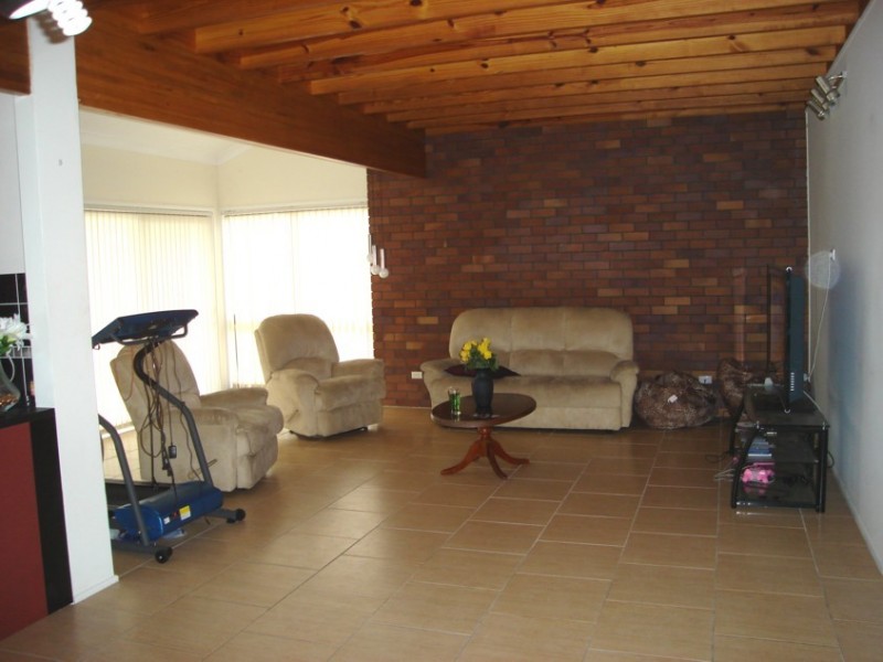 Jindalee QLD 4074