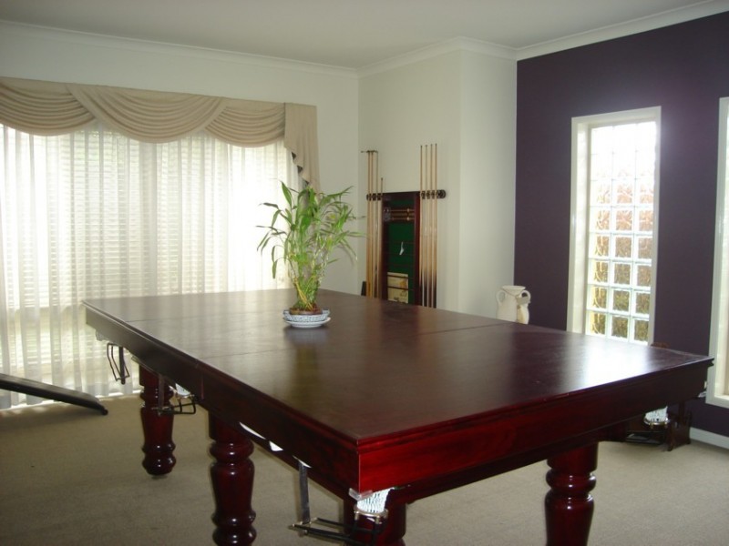Sinnamon Park QLD 4073