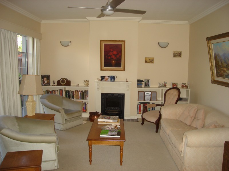 Mount Ommaney QLD 4074