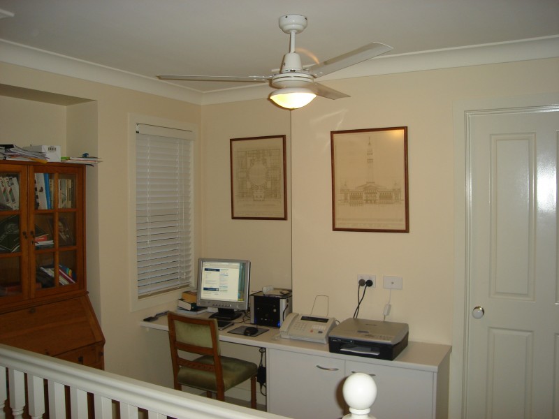 Mount Ommaney QLD 4074