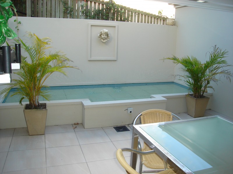 Mount Ommaney QLD 4074