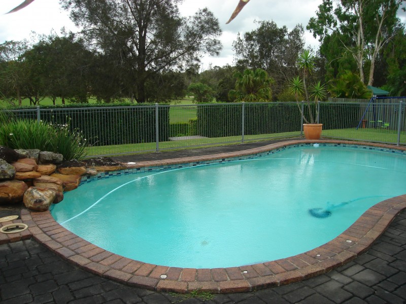 Mount Ommaney QLD 4074