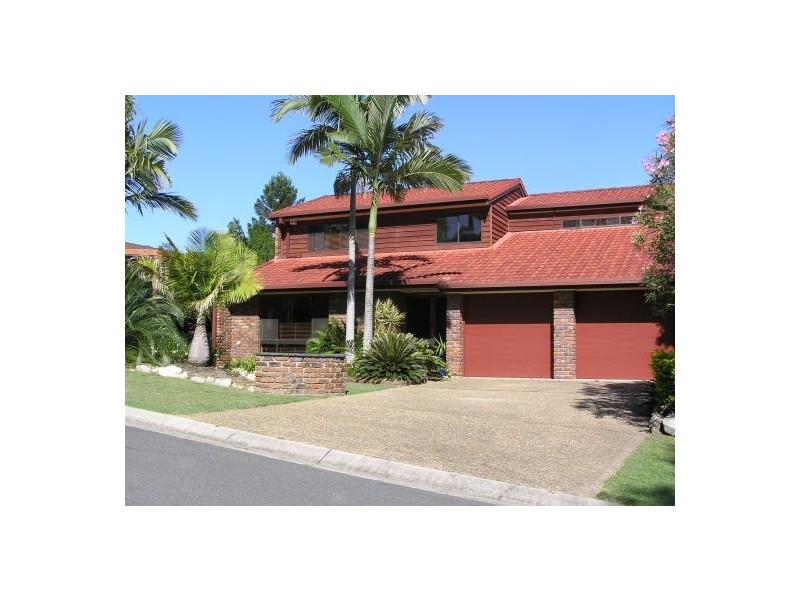 4 RAESIDE STREET, Westlake QLD 4074