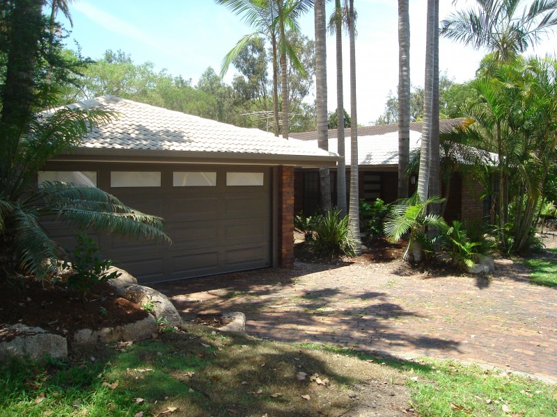 Mount Ommaney QLD 4074