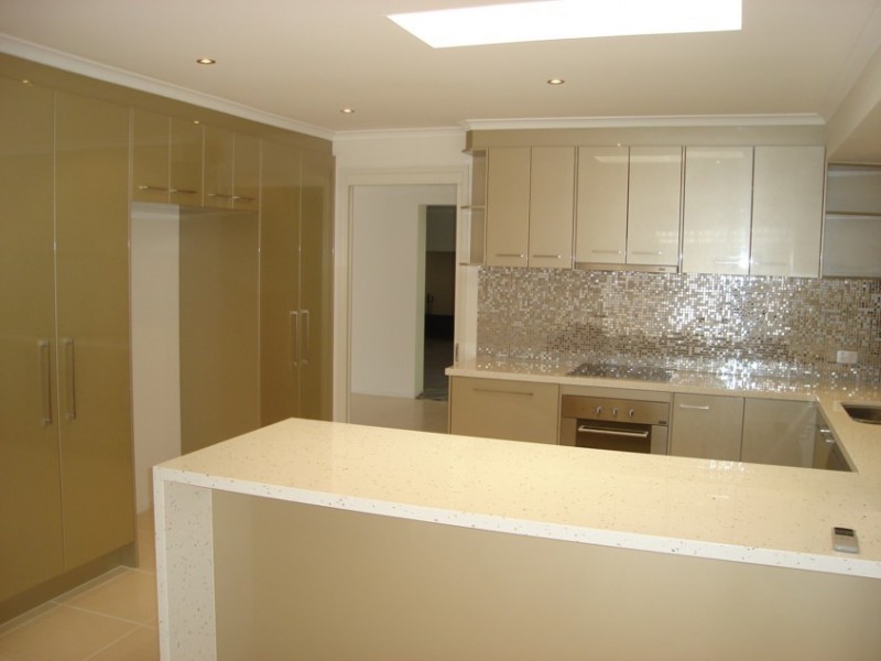 Mount Ommaney QLD 4074