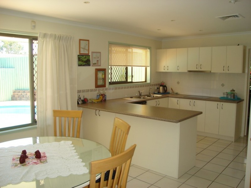 Jindalee QLD 4074