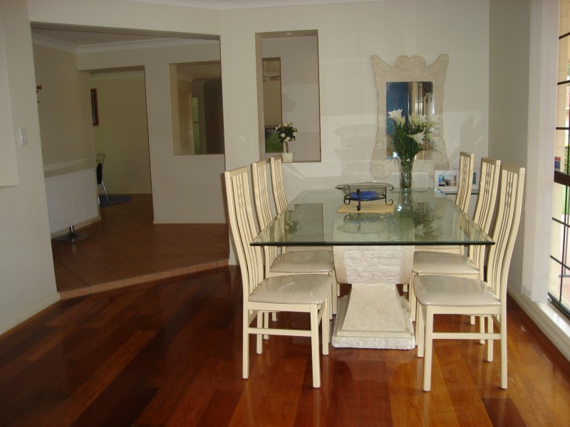 Sinnamon Park QLD 4073