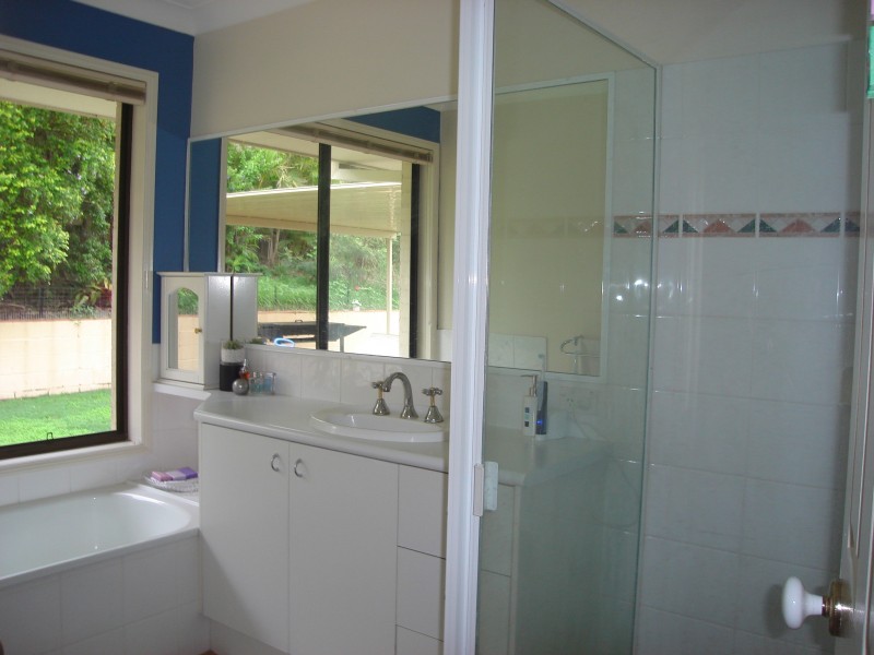 Sinnamon Park QLD 4073