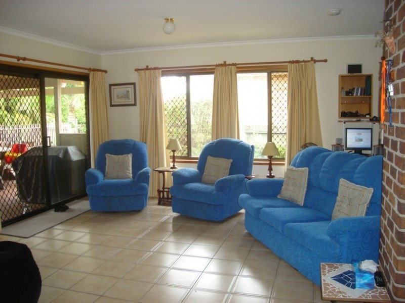 Mount Ommaney QLD 4074