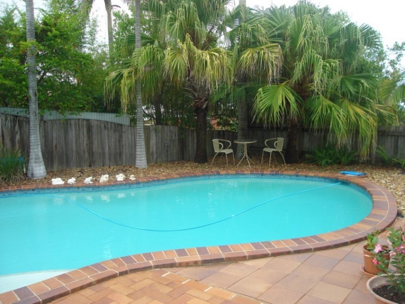 Mount Ommaney QLD 4074