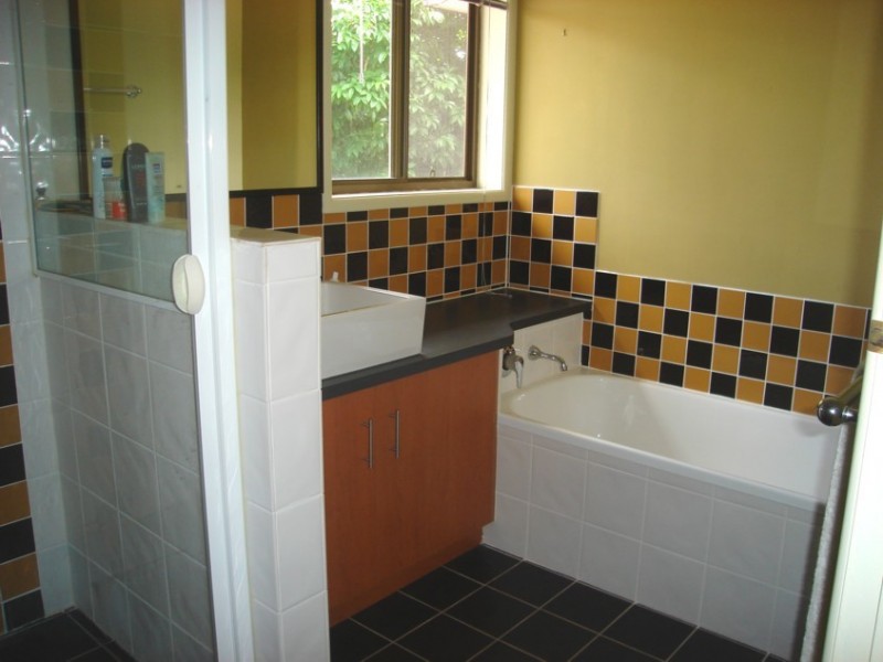 Jindalee QLD 4074