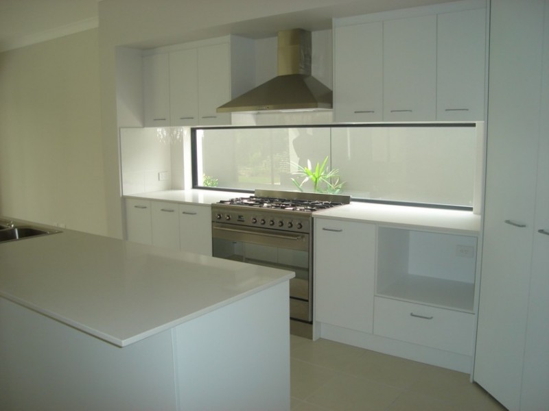 3 Rani Close, Mount Ommaney QLD 4074