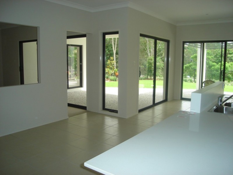 3 Rani Close, Mount Ommaney QLD 4074