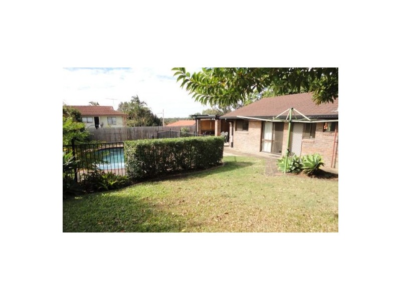 Durack QLD 4077