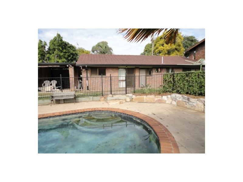Durack QLD 4077