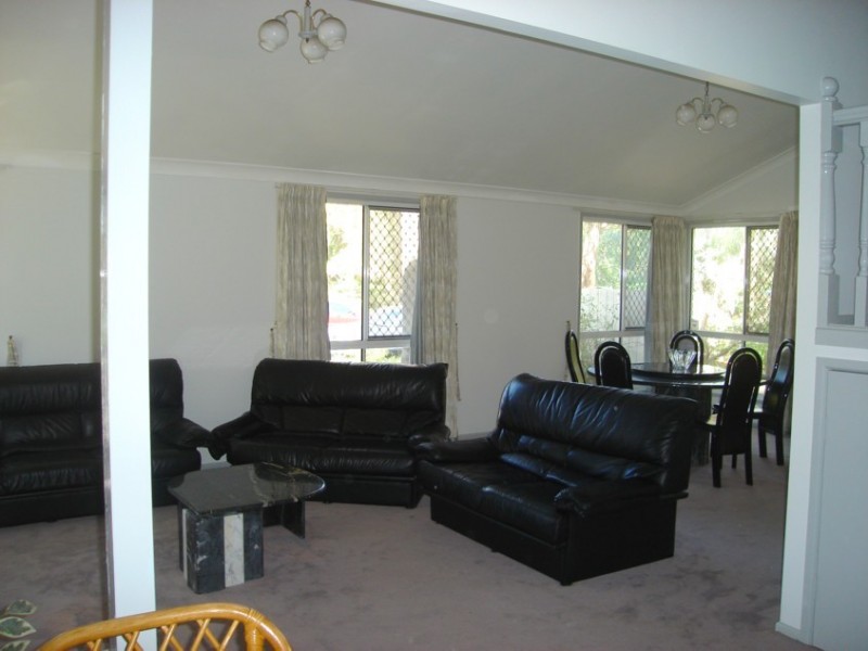 Sinnamon Park QLD 4073