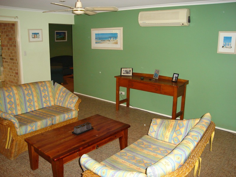 99 RAESIDE STREET, Westlake QLD 4074