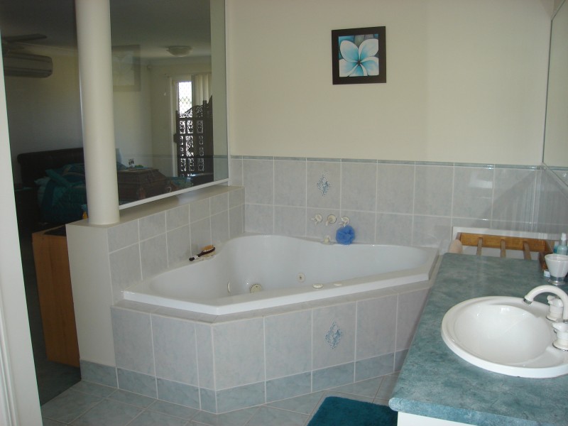 Sinnamon Park QLD 4073