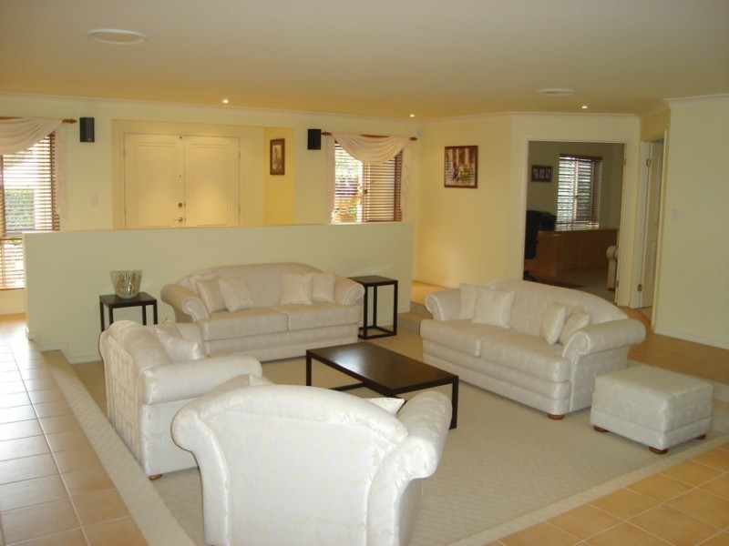 Sinnamon Park QLD 4073