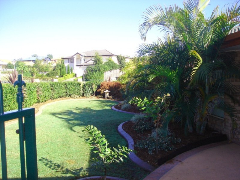 Sinnamon Park QLD 4073