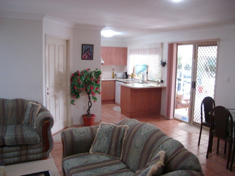 Seventeen Mile Rocks QLD 4073