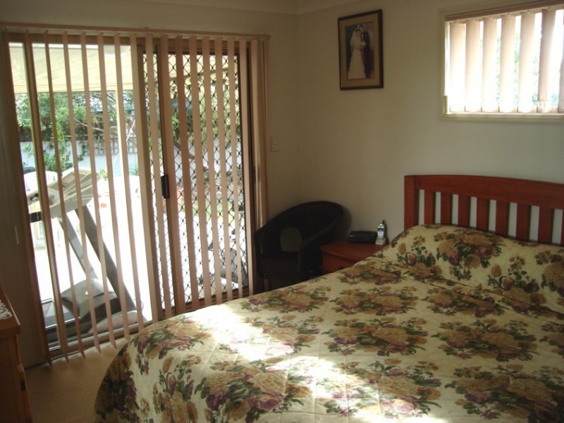 Seventeen Mile Rocks QLD 4073