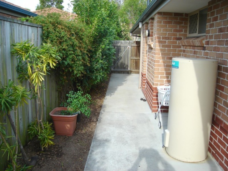 Seventeen Mile Rocks QLD 4073