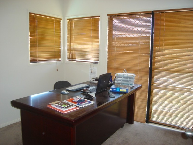 2 Wivenhoe Crt, Westlake QLD 4074