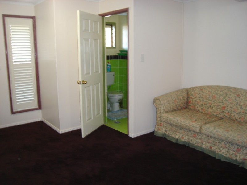 Sinnamon Park QLD 4073