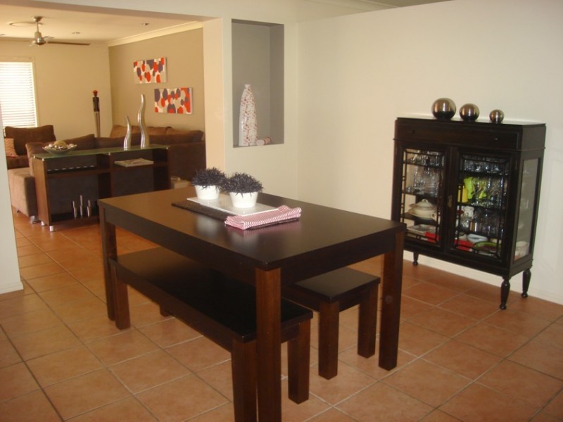 Sinnamon Park QLD 4073