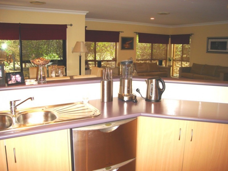 14 Tracy Place, Sinnamon Park QLD 4073