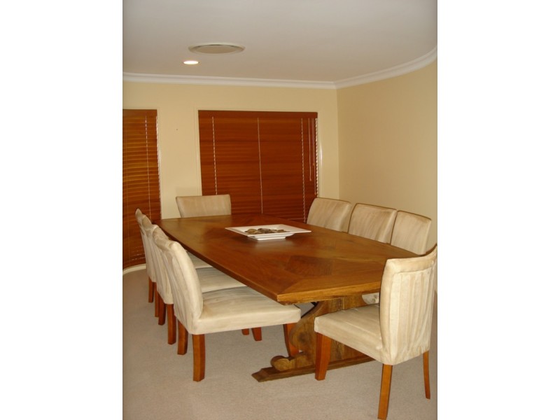 14 Tracy Place, Sinnamon Park QLD 4073