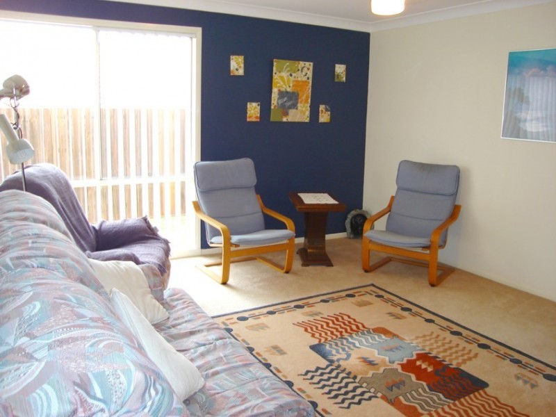 16 Chatfield Close, Oxley QLD 4075