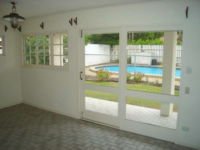 Jindalee QLD 4074