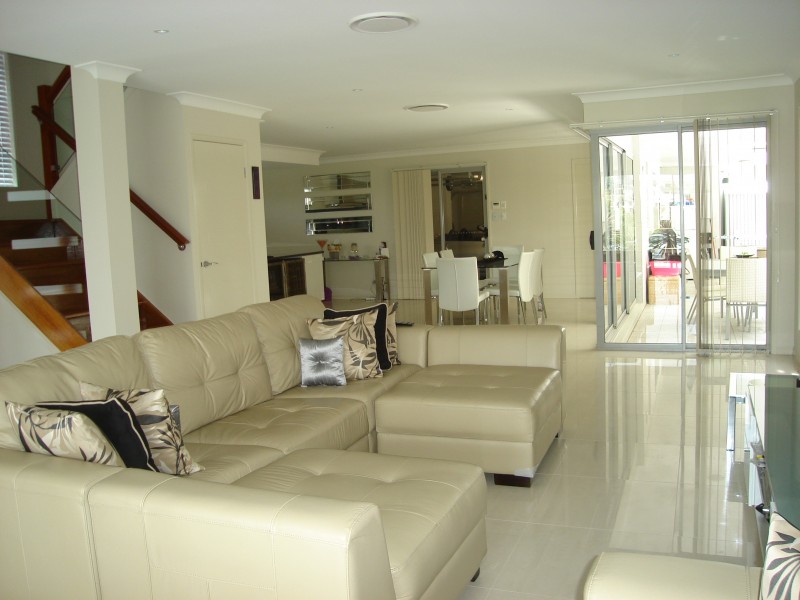 Sinnamon Park QLD 4073